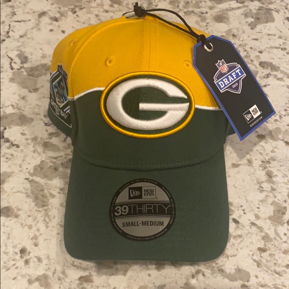 NWT Packer Hat